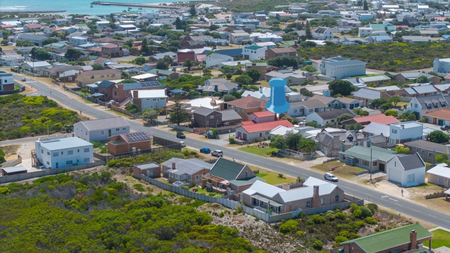 5 Bedroom Property for Sale in Struisbaai Western Cape